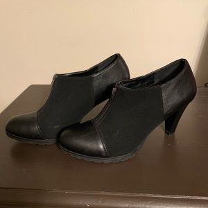 Leather ankle boot